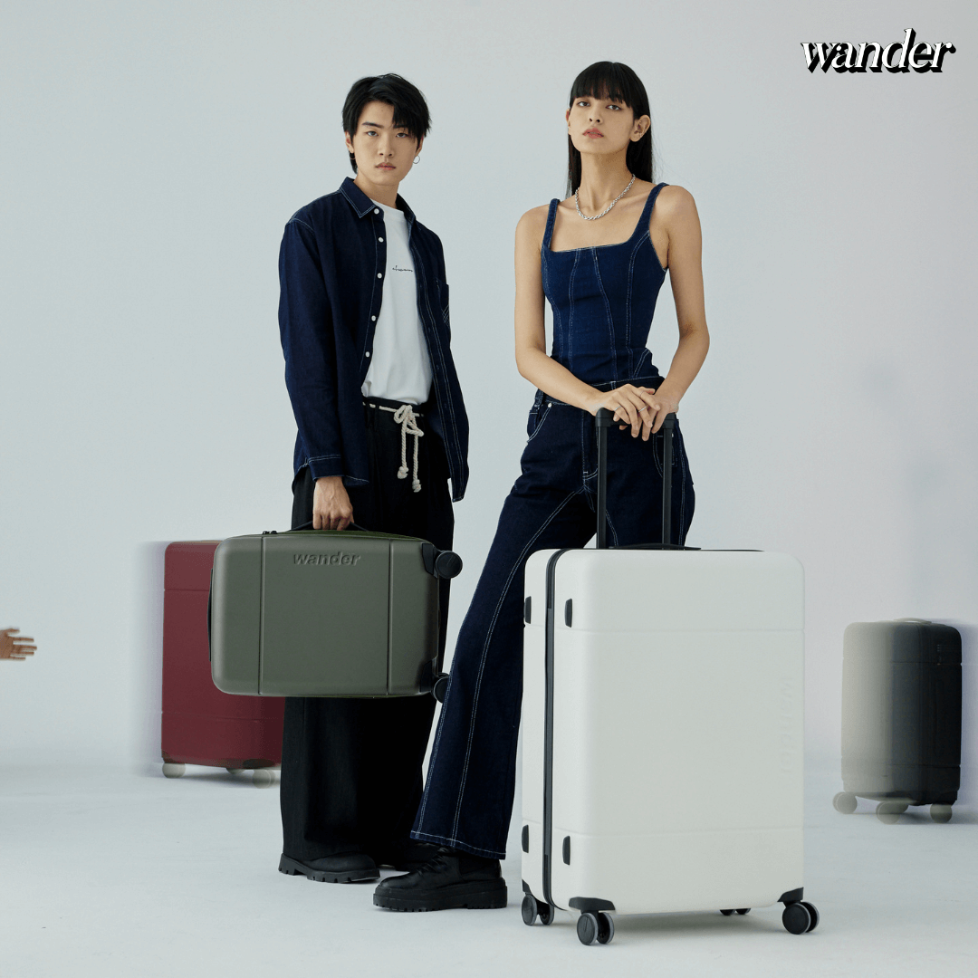 Wander Medium Size 24" Luggage