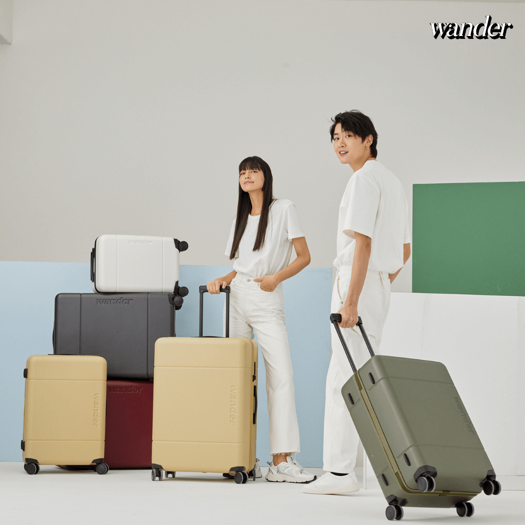 Wander Medium Size 24" Luggage