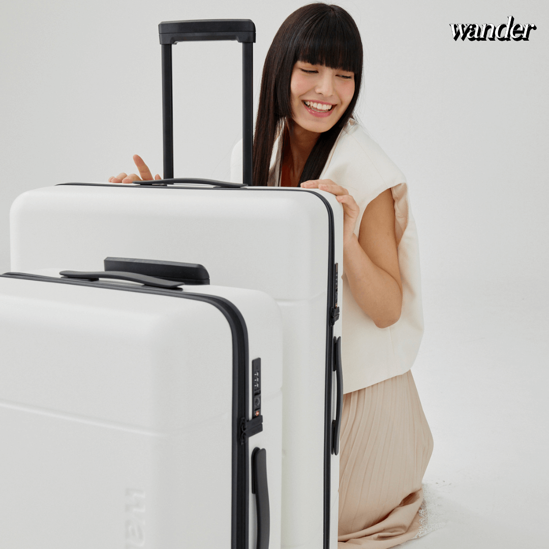 Wander Medium Size 24" Luggage